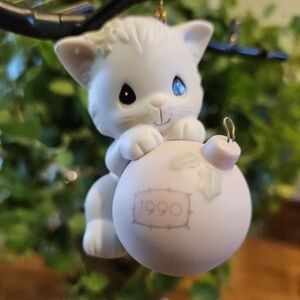 Enesco Precious Moments Christmas Ornament Figurine Cat Kitten Vintage 1990